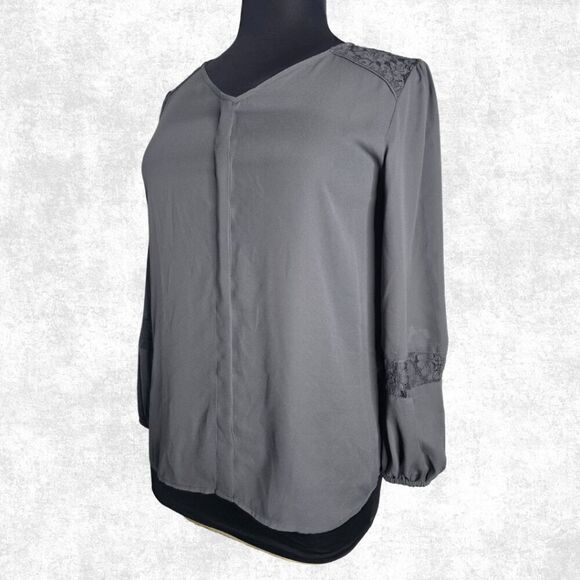 APT. 9 Gray Lace Detail Blouse – Size Large - Picture 3 of 6